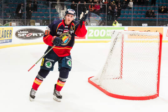 Djurgårdens Markus Ljungh tackar publiken