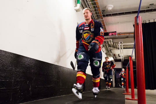 Djurgårdens Henrik Eriksson på väg till