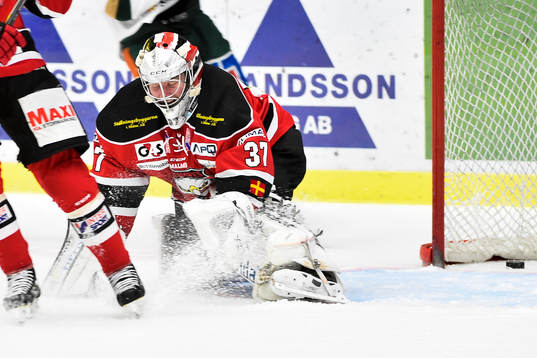 Malmö Redhawks målvakt Jonas Gunnarsson släpper in 0-1