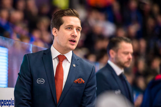 Växjös tränare Sam Hallam