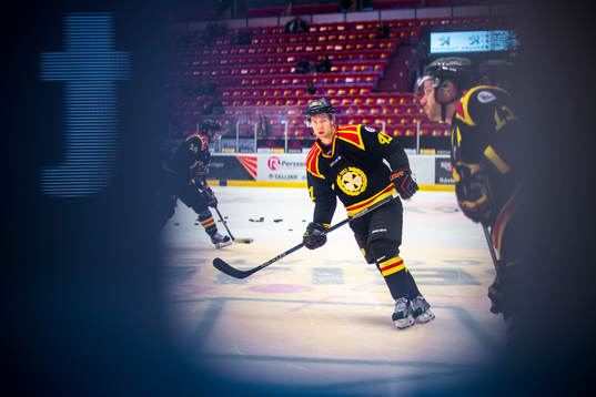 Brynäs Greg Scott före ishockeymatchen i SHL mellan