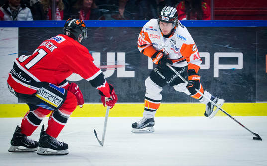 Karlskronas Filip Cruseman mot Örebros Jakub Krejcik