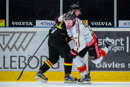Brynäs Greg Scott och Luleås Jonathan Granström