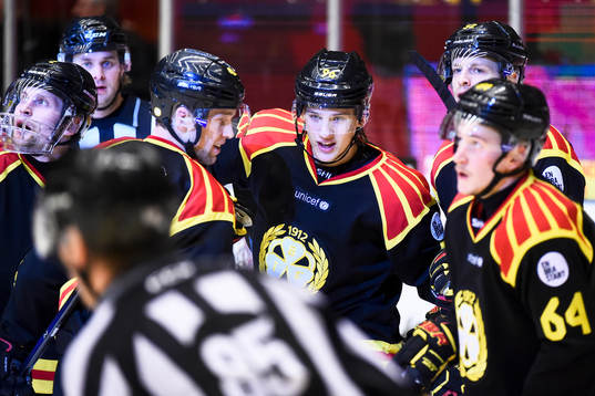 Brynäs Oskar Lindblom jublar