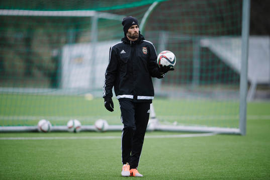 Brommapojkarnas tränare Olof Mellberg