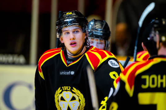 Brynäs Oskar Lindblom jublar