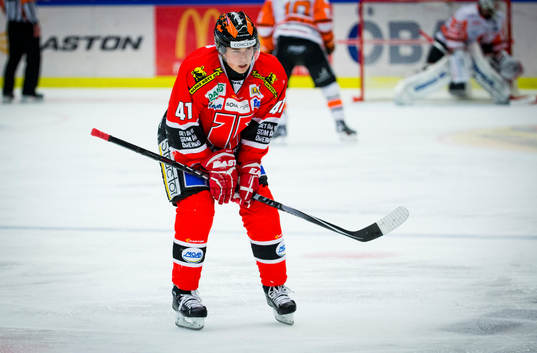 Örebros Joel Mustonen deppar