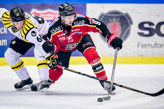 Brynäs Jonathan Pudas och Luleås Johan Forsberg