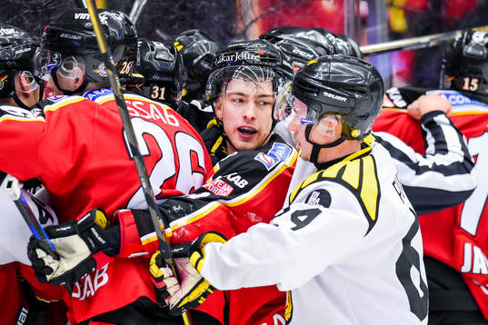 Luleås Johan Forsberg och Brynäs Jonathan Pudas