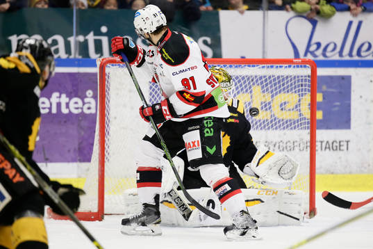 Malmö Redhawks Björn Svensson kvitterar till 1-1