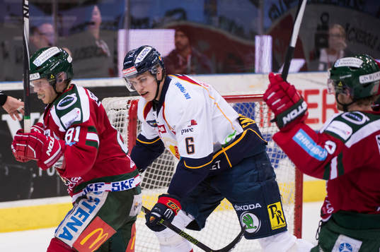 Djurgårdens Andreas Englund deppar mellan jublande