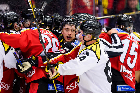 Luleås Johan Forsberg och Brynäs Jonathan Pudas
