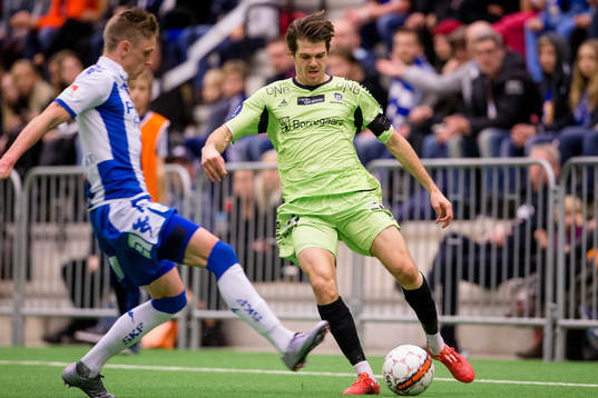 Sarpsborgs Anders Trondsen mot IFK Göteborgs Sören Rieks