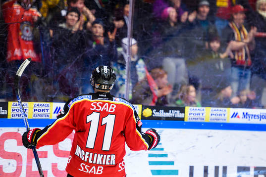 Luleås Jacob Micflikier jublar