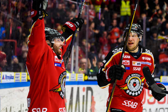 Luleås Jacob Micflikier jublar