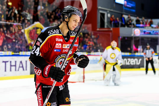Luleås Johan Harju jublar