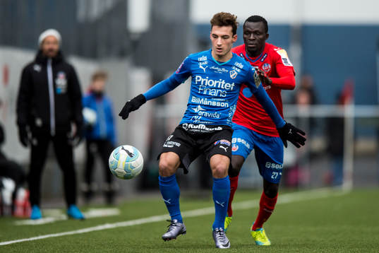 Halmstads Sead Haksabanovic och Helsingborgs Lalawélé