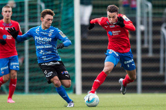 Halmstads Sead Haksabanovic och Helsingborgs Matthew Rusike
