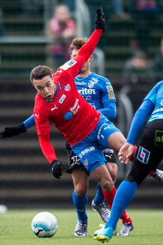 Helsingborgs Matthew Rusike faller