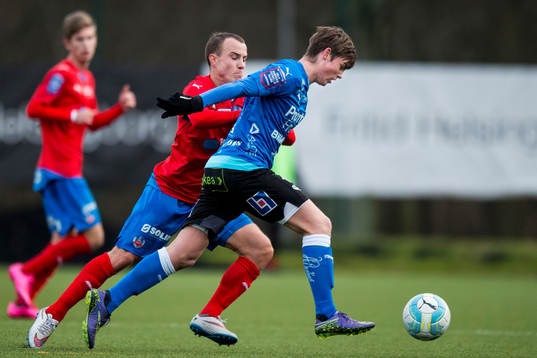 Helsingborgs Calle Wede och Halmstads Jonathan Svedberg