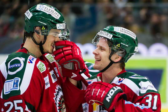 Frölundas Oliver Lauridsen gör 3-1 och jublar med Nicklas