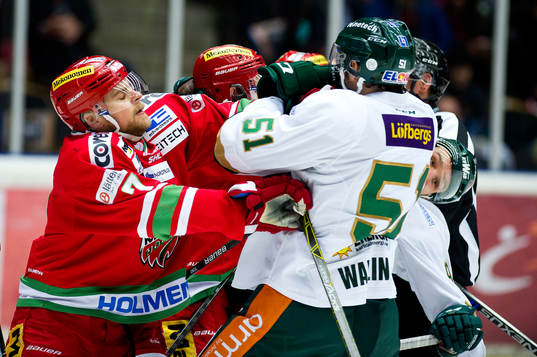 Modos Nichlas Torp och Färjestads Rickard Wallin