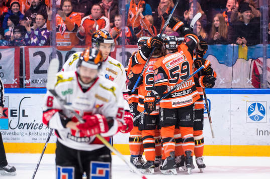 Karlskronas Joachim Rohdin har gjort 1-0