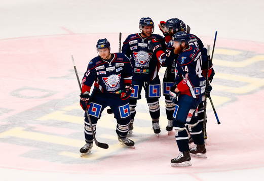Jubel eftyer mål 2-1 av Linköpings Niklas Persson