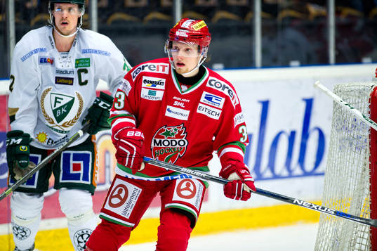 Färjestads Magnus Nygren och Modos Kristian Jakobsson
