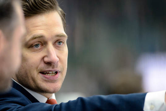 Växjös tränare Sam Hallam