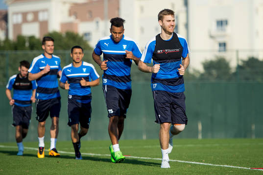 Malmö FFs spelare med Rasmus Bengtsson och Felipe Carvalho