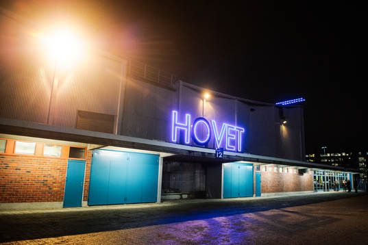 Exteriör av Hovet