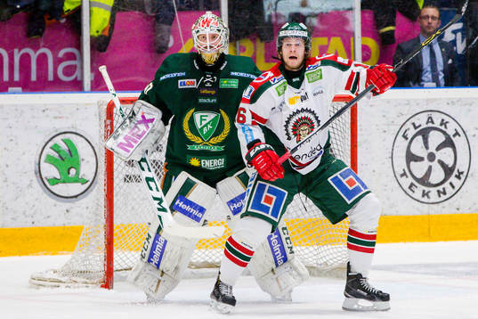 Färjestads målvakt Lars Haugen och Frölundas Tom Nilsson