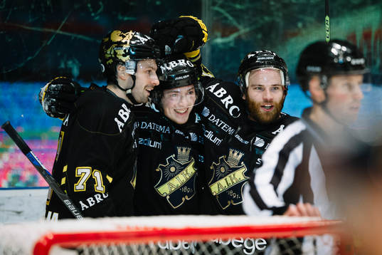 Bläddra bland fler bilder av Ishockey, Hockeyallsvenskan, AIK - Sundsvall