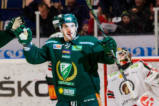 Färjestads Niclas Arell jublar