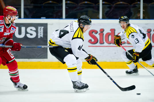 Modos Noah Welch och Brynäs Jacob Blomqvist och Sondre
