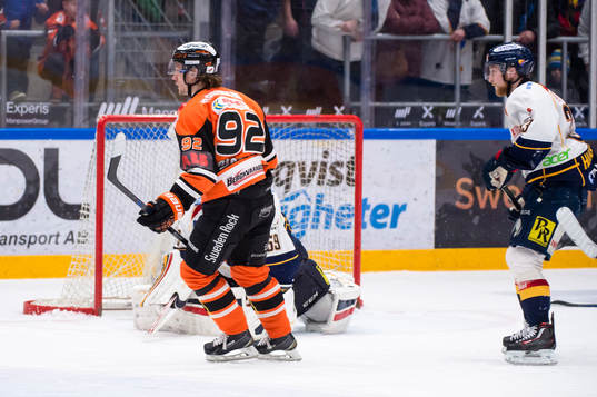 Karlskronas Jesper Olofsson jublar