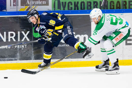 s Pär Arlbrandt mot Rögles Felix Schütz