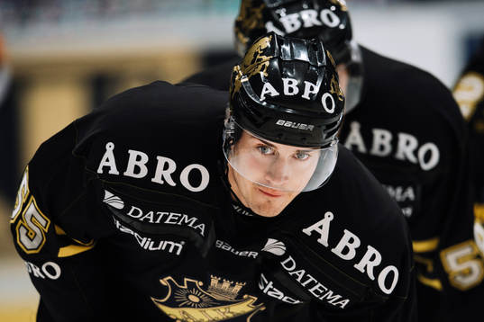 s Simon Fredriksson