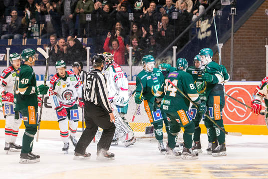 Färjestads Rasmus Asplund, Oskar Steen jublar