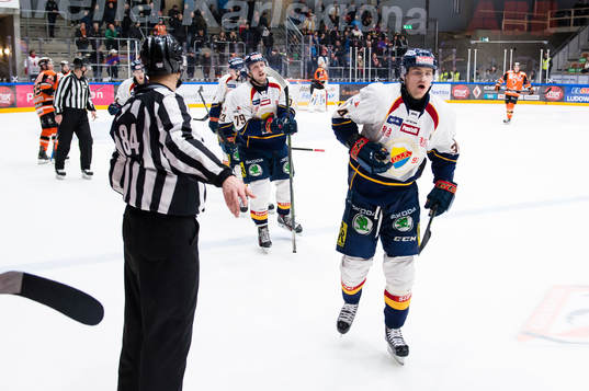 Djurgårdens Daniel Brodin har gjort 4-4 och jublar