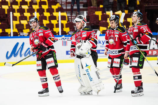 Malmö Redhawks Kent McDonell, målvakt Jonas Gunnarsson,