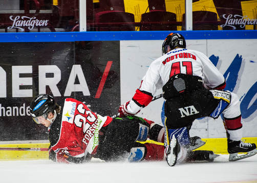 Närkam mellan Christoffer Forsberg och Örebros Joel