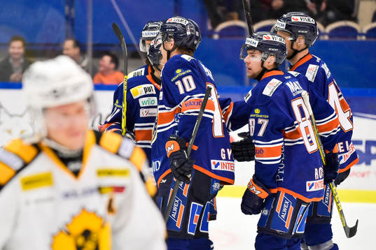 Växjös spelare jublar