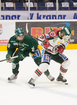 Färjestads Oskar Steen och Frölundas Elias Fälth