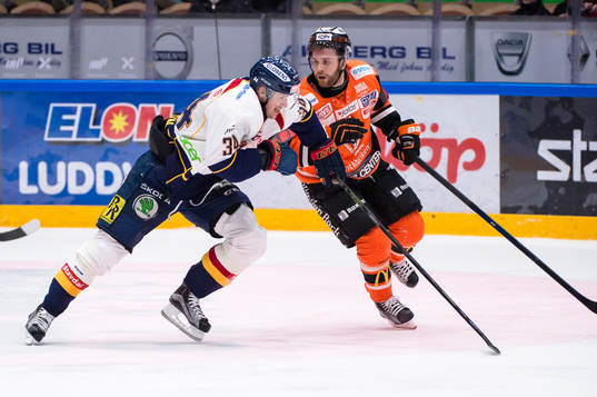 Djurgårdens Daniel Brodin  och Karlskronas Mattias Guter