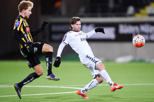 Häckens Samuel Gustavsson och GAIS Johan Lundgren