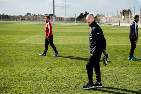 Manager Henrik Larsson