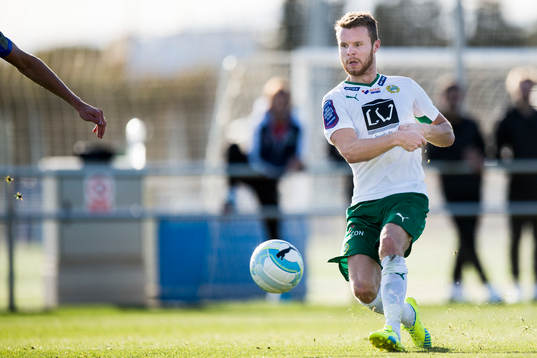 Hammarbys Måns Söderqvist skjuter in 3-1 målet