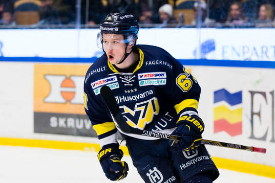 s Christoffer Törngren jublar
